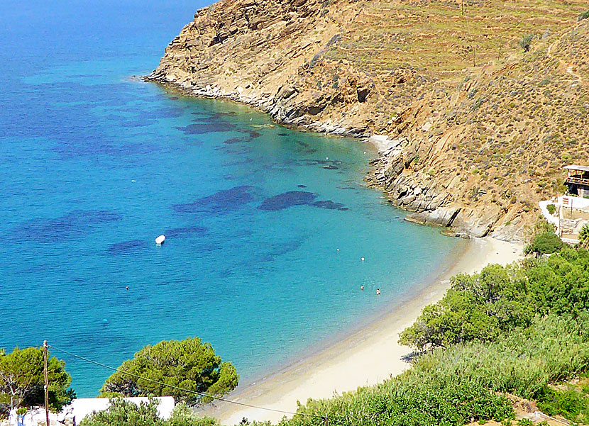 Levrossos beach i Egiali på Amorgos.