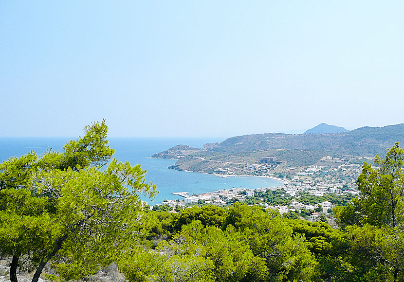 Agia Marina är den bästa och populäraste turistorten på Egina i Saroniska övärlden. 