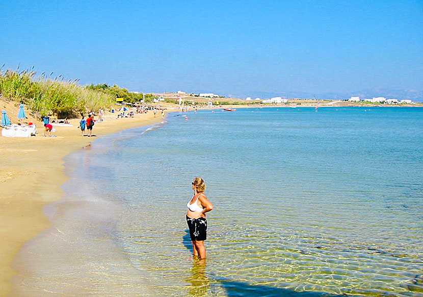 Gamla bilder från sandstranden Golden beach på Paros.
