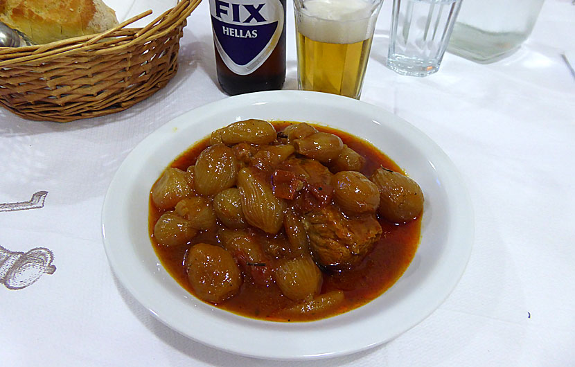 Stifado. Kött- och lökgryta från Grekland.