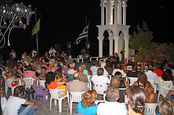 Konsert p&aring; Kalymnos
