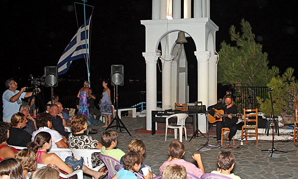 Konsert p&aring; Kalymnos