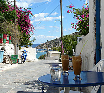 Huvudgatan i Agios Georgios.