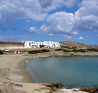 Lioliou beach p&aring; Schinoussa.