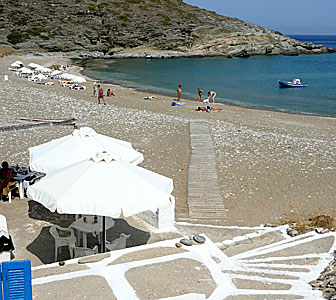 Agios Gergios beach p&aring; Sikinos..