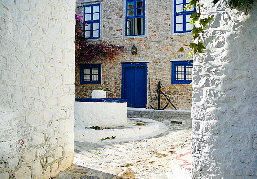 Arkitekturen på Hydra är unik i grekiska övärlden. 