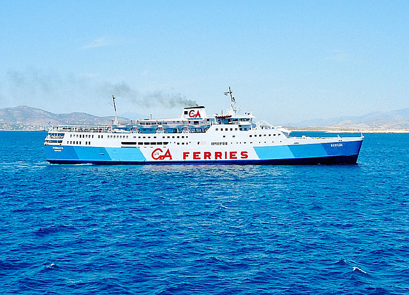 Färjor som trafikerar Egina, Agistri, Poros, Hydra och Spetses från Pireus.