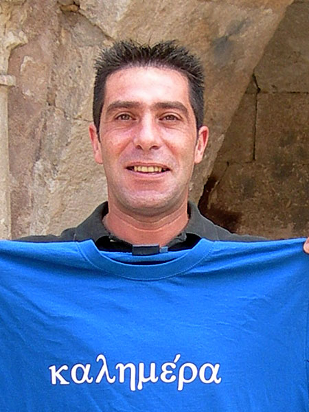 Adolis (Alpacino) p&aring; Cafe Vasiliko i Rethymnon.