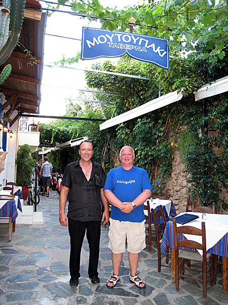 Restaurang Moutoupaki i Chania p&aring; Kreta. 