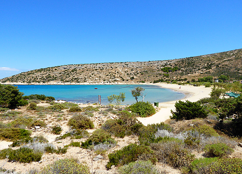 Livadi beach p&aring; Iraklia.
