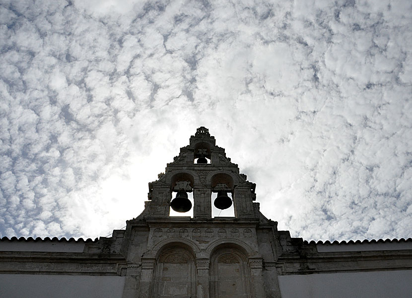 Den pampiga kyrkan i Argiroupolis på Kreta.