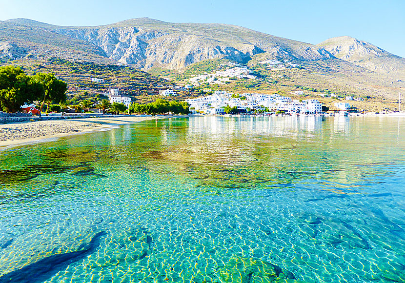 Byarna Kato Potamos och  Ano Potamos ovanför Aegiali på norra Amorgos i Grekland.