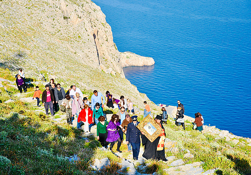 Vandra mellan klostret Panagia Hozoviotissa och Chora på Amorgos