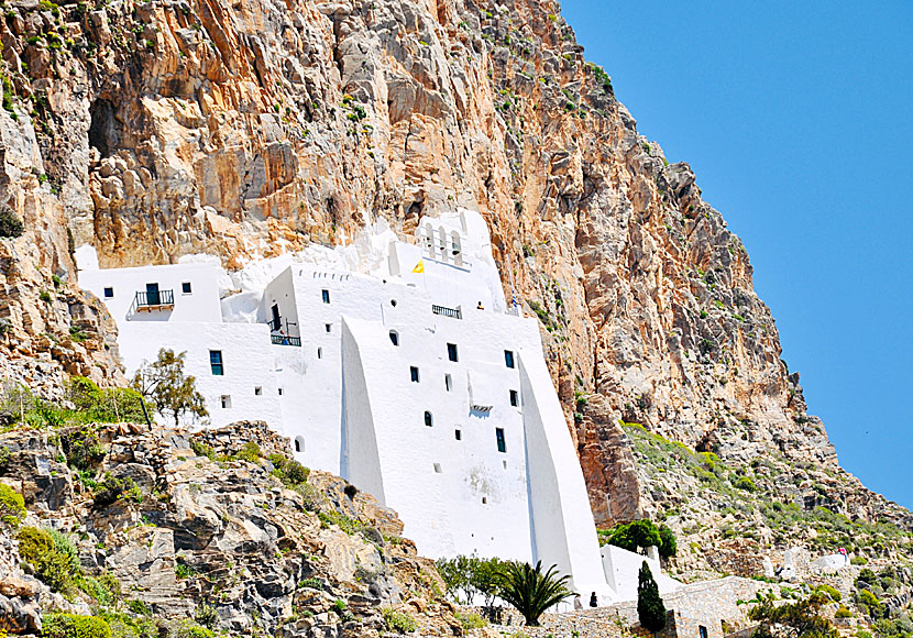 Missa inte Panagia Hozoviotissa Monastery när du reser till Agia Anna på Amorgos i Grekland.