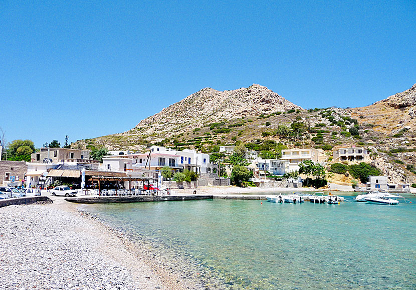 Emborios som ligger 5 kilometer nordost om Vroulidia på Chios.