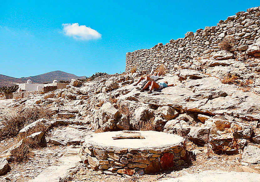 Den obebodda byn Asfontilitis på Amorgos.