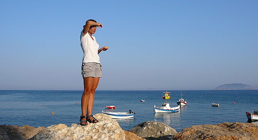 På spaning efter båt mellan Anafi och Santorini.