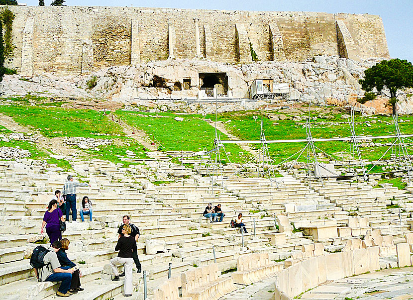 Den imponerande Dionysosteatern som under Akropolis i Aten.