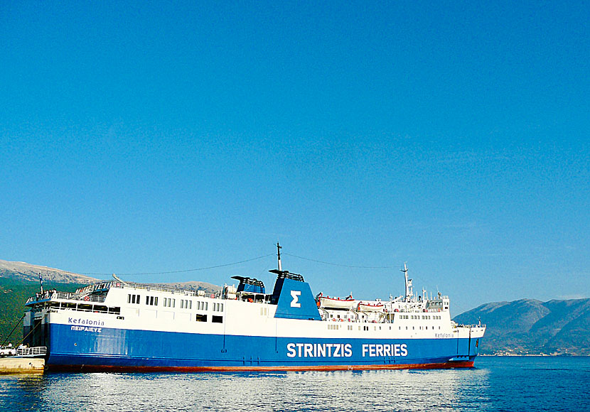 Färjan Kefalonia tog oss från Vathy på Ithaka till Sami på Kefalonia på 1 timme. 