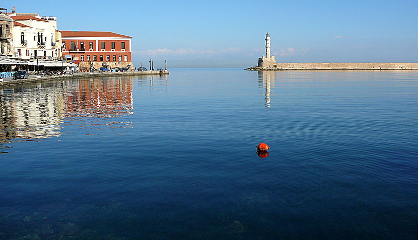 Venetianska hamnen i Chania på Kreta.