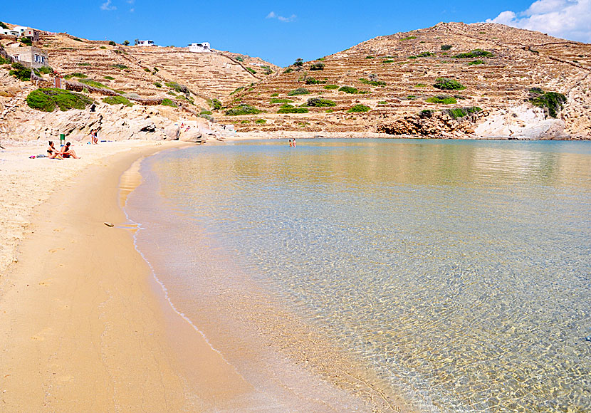 Kolitsani beach. Ios. Kreiika.