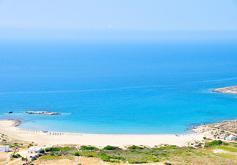 Missa inte Manganari beach när du reser till Ios i Kykladerna.