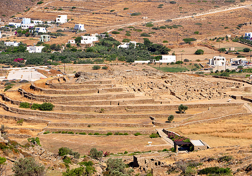 De arkeologiska utgrävningarna i Skarkos på Ios.