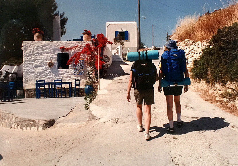 Med den här tunga packningen vandrade vi till Panagia år 1997.