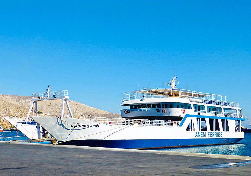 Bilfärjan som går mellan Mastichari på Kos och Pothia på Kalymnos.