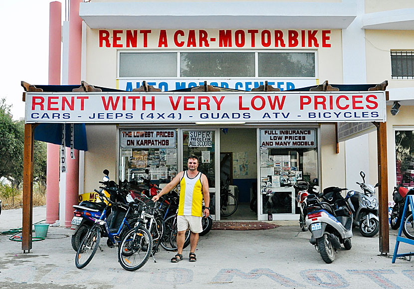 Auto Moto Center i Pigadia hyr ut bilar, mopeder, fyrhjulingar och cyklar.