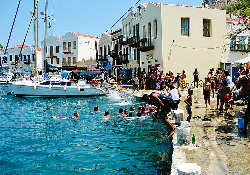 Vattenfestivalen i Megisti på Kastellorizo firas i juli varje år. 