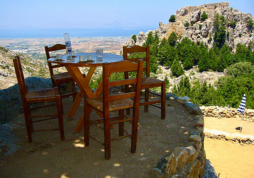 Kafé med utsikt i Palio Pyli  på Kos i Grekland.