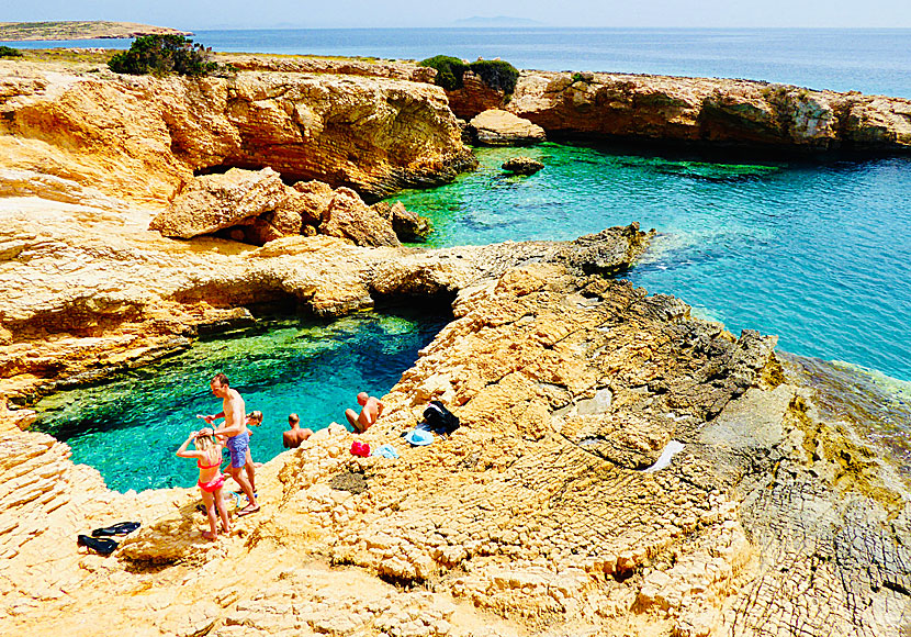 Simma och snorkla i lagunen Devil's Eye på Koufonissi.