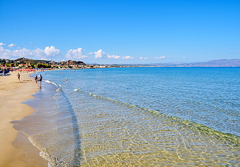 Missa inte Agia Marina beach när du reser till Kato Stalos på Kreta.