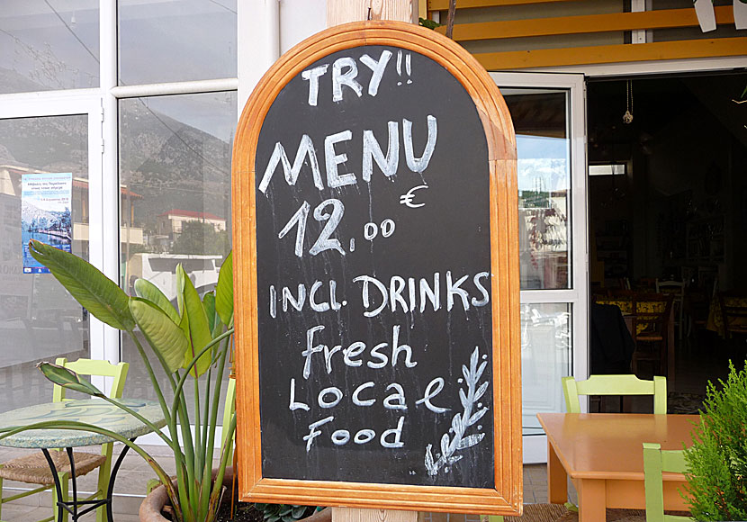 Menyn på Taverna Vegera i Zaros på Kreta.