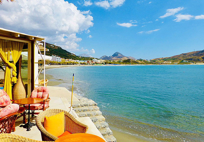 Plakias ligger cirka 35 kilometer söder om Rethymnon på Kreta.