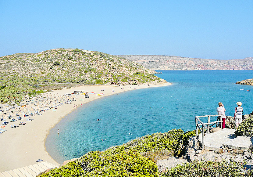 Missa inte palmstranden Vai när du besöker klostret Moni Toplou på Kreta.