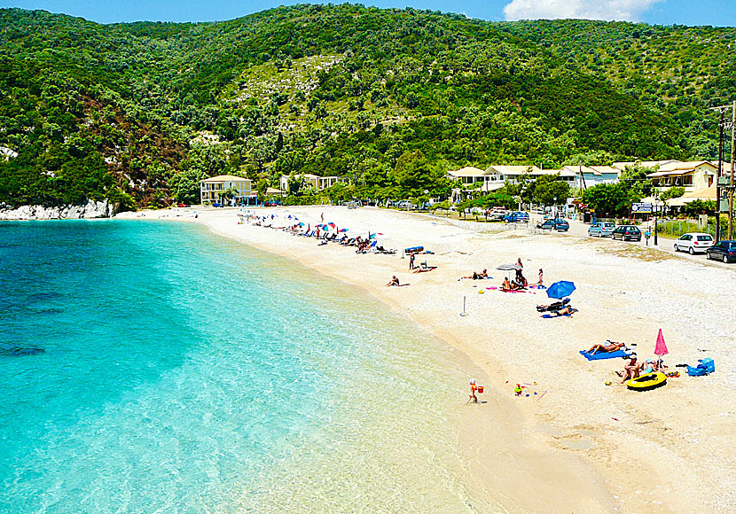Mikros Gialos beach på Lefkas i Grekland.