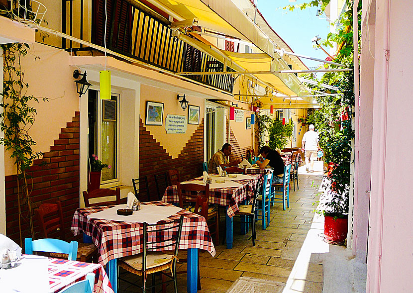 Det finns ett stort utbud på bra restauranger och tavernor i Lefkas stad.