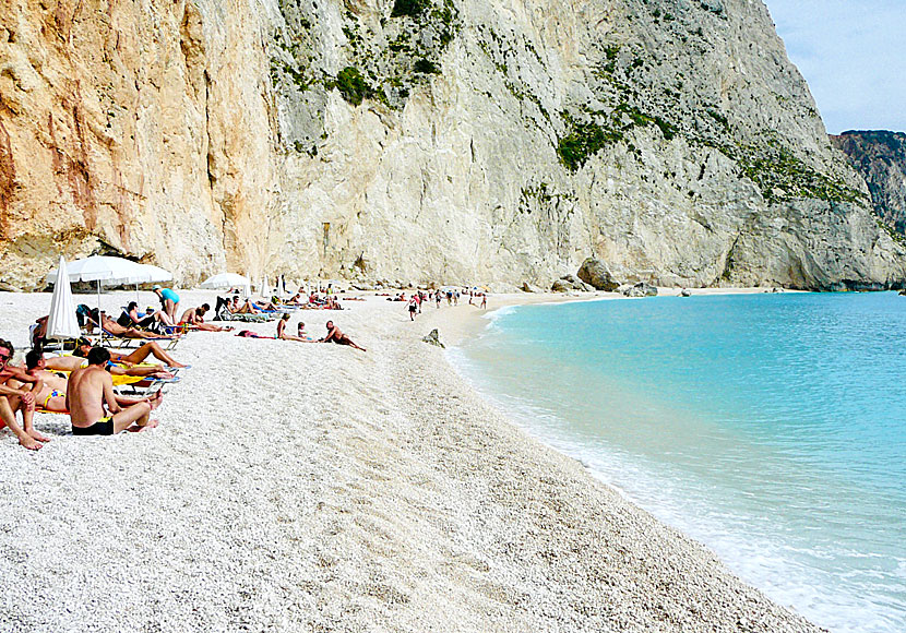 Klipporna ovanför stranden Porto Katsiki på Lefkas. 