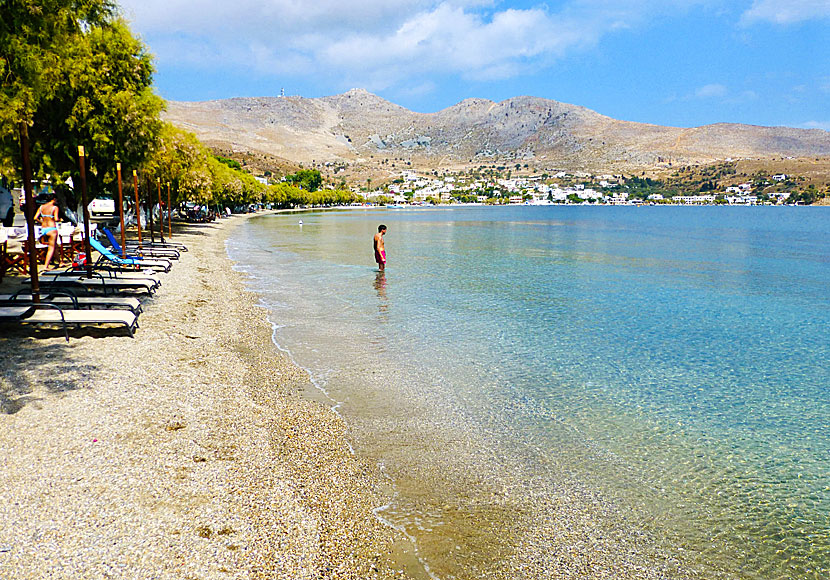 Den långa stranden i Alinda är en av Leros populäraste stränder. 