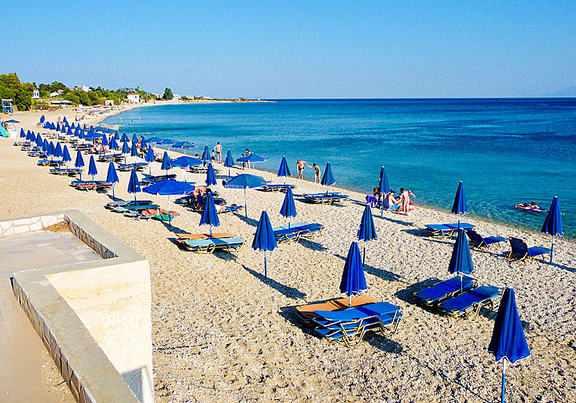 Den fina stranden i Agios Isidoros på ön Lesbos i Grekland.