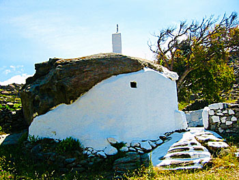 Kyrkan Agios Georgios Spiliotis på Mykonos.  