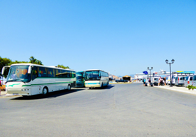 Busshållplatsen i Naxos stad.