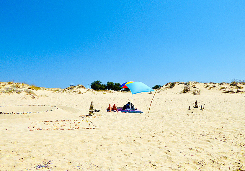 Nudiststranden Plaka beach på Naxos.