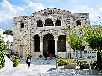 Kyrkan Panagia Ekatontapiliani på Paros.  