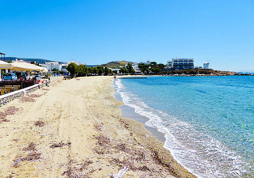 Parikia beach i Parikia på Paros. 