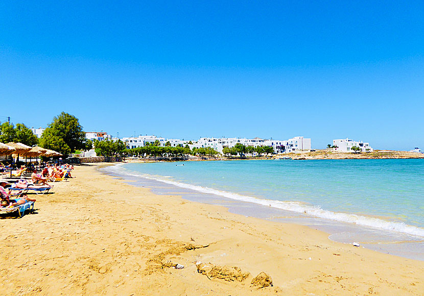 Agii Anargiri beach i Naoussa på Paros.