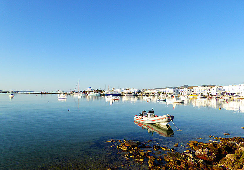 Åka till Antiparos från Paros.