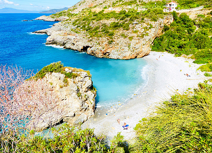 Foneas beach cirka 4 kilometer söder om Kardamili på Peloponnesos.